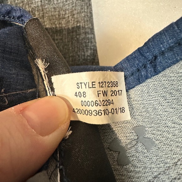 Lot of 2 Under Armour Mens Golf Shorts Size 34 Blue Grey HeatGear Loose 1272358 - Picture 4 of 13